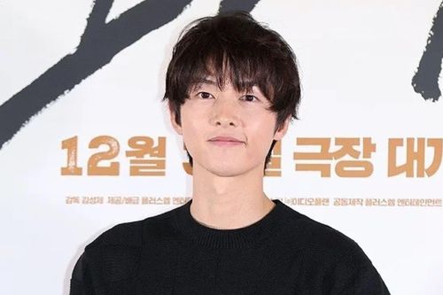 Sao Hàn 21/12: Song Joong Ki nói về gia đình vợ, Jungkook là fan cứng Big Bang