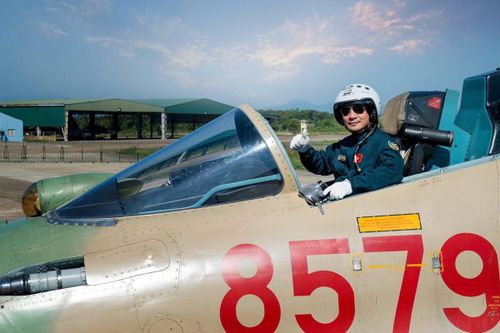 Phi công 'hổ mang chúa' Su30-MK2 kể về màn thả đạn nhiễu chính xác đến từng giây
