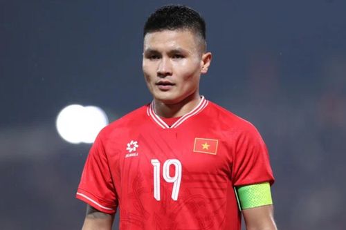 Quang Hải sút xa đẹp mắt từ ngoài vòng cấm nâng tỉ số lên 3-0