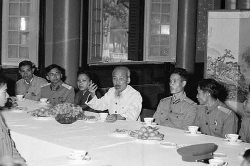 Kỷ niệm 80 năm Ngày thành lập Quân đội nhân dân Việt Nam (22/12/1944 - 22/12/2024): Người khai sáng, tổ chức, giáo dục, rèn luyện quân đội