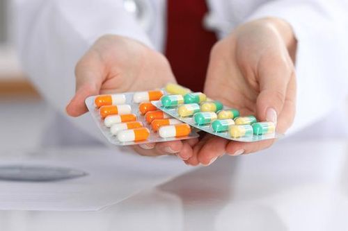 Phòng tránh tác dụng phụ của thuốc