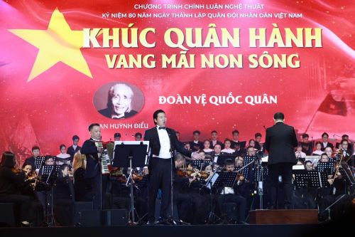 Hào hùng chương trình nghệ thuật 'Khúc quân hành vang mãi non sông'