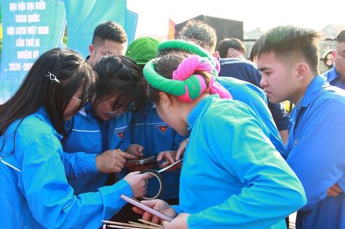 Quảng Ninh: Hơn 500 đoàn viên thanh niên cùng tham gia ngày hội đồng bào Sán Chỉ