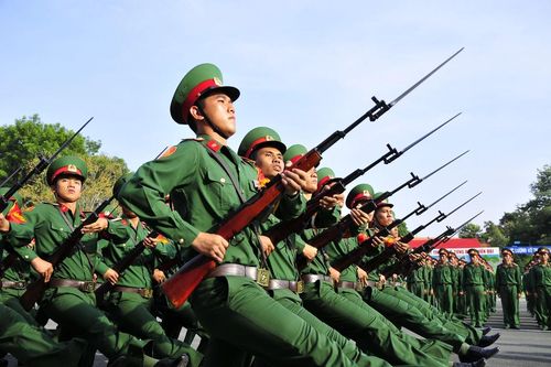 Tên gọi 'Quân đội Nhân dân Việt Nam' được gọi thống nhất từ khi nào?