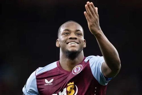 Tiền đạo 21 tuổi đáng sợ nhất Premier League
