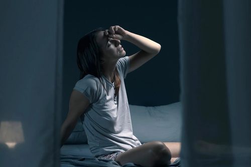 Dấu hiệu về đêm cảnh báo cơ thể đầy 'độc tố'