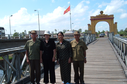 Ba chú cháu anh hùng