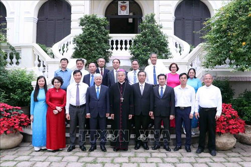 Đồng chí Đỗ Văn Chiến chúc mừng Giáng sinh tại TP Hồ Chí Minh