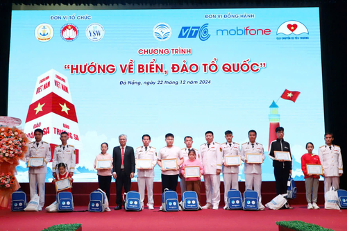 Chương trình 'Hướng về biển, đảo Tổ quốc' tại Vùng 3 Hải quân