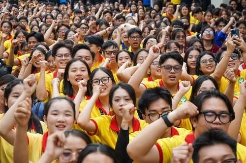 Những khoảnh khắc ấn tượng của sinh viên tình nguyện tại Lễ ra quân chiến dịch Xuân Tình nguyện 2025