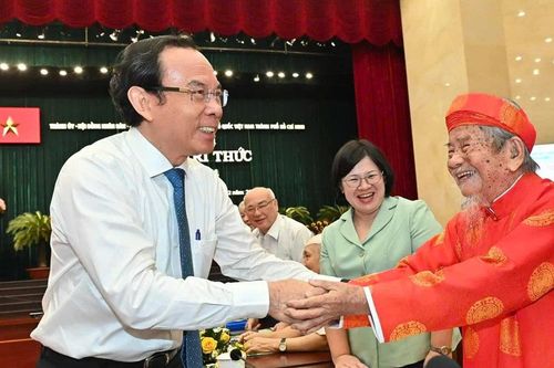 Lãnh đạo TPHCM gặp gỡ trí thức thành phố năm 2024