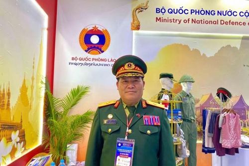 Thúc đẩy hợp tác bền chặt Việt-Lào qua Triển lãm Quốc phòng quốc tế Việt Nam 2024