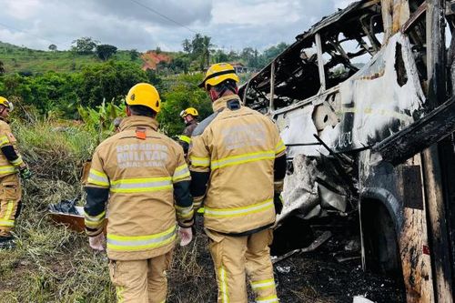 Tai nạn nghiêm trọng giữa xe buýt và xe tải ở Brazil, ít nhất 38 người thiệt mạng