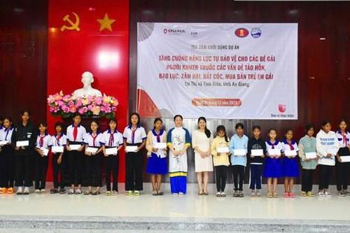 Bảo vệ trẻ em gái Khmer trước vấn nạn bạo lực, tảo hôn