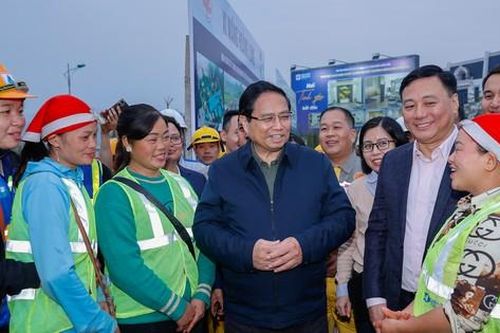 Thủ tướng dự Lễ khởi công dự án Nhà ở xã hội tại Lào Cai