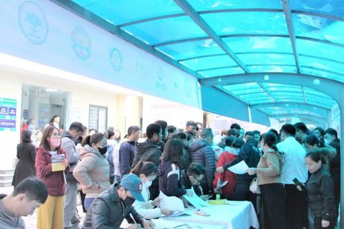 Nhiều lao động xuất khẩu hồi hương khó tìm việc làm