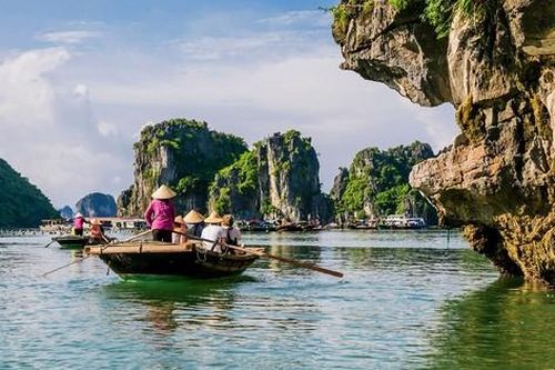 Việt Nam lọt top 40 quốc gia đẹp nhất thế giới