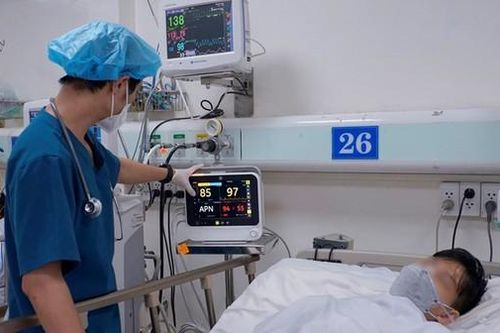 Vụ nghi ngộ độc rượu tại Vũng Tàu: Đình chỉ quán bánh canh cá lóc
