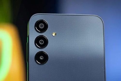 Mẫu Galaxy 5G 'kín tiếng' nhưng cấu hình ổn trong tầm giá 5 triệu: Thiết kế thanh tú, camera 50MP