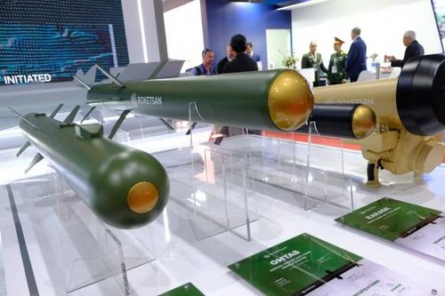 'Ông lớn' tên lửa Roketsan của Thổ Nhĩ Kỳ nói gì về Triển lãm Quốc phòng Quốc tế Việt Nam 2024?