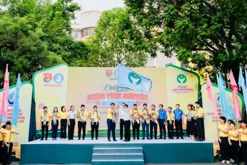 Mang Tết ấm đến với mọi nhà với Chương trình Xuân tình nguyện