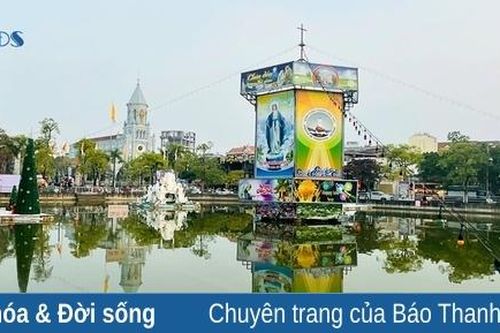 Nhà thờ Chính tòa và Tòa Giám mục Thanh Hóa trang hoàng chào đón Giáng sinh