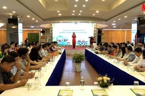 Tọa đàm 'Thực trạng và giải pháp khai thác, phát triển sản phẩm du lịch đường sông gắn với chợ nổi Long Xuyên