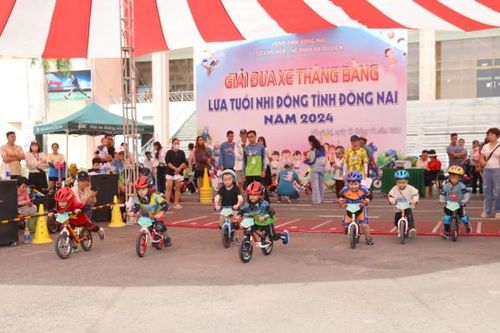 130 cua rơ nhí tham dự Giải đua xe đạp thăng bằng dành cho lứa tuổi nhi đồng năm 2024