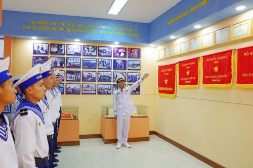 Lữ đoàn 685 tổ chức hoạt động chào mừng 80 năm Ngày thành lập Quân đội nhân dân Việt Nam