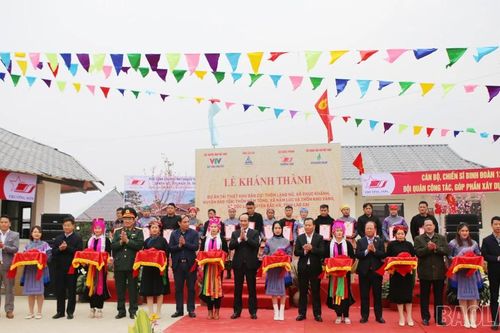 Khánh thành khu tái định cư thôn Nậm Tông