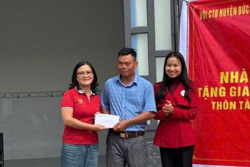 Đức Trọng: Trao nhà tình nghĩa cho quân nhân