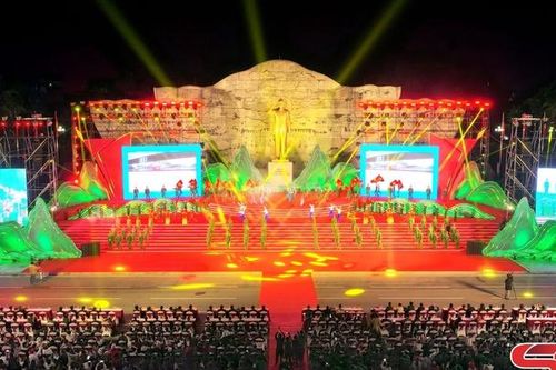 Chương trình nghệ thuật với chủ đề 'Vang mãi khúc quân hành'
