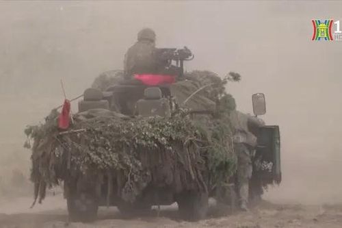 Ông Trump muốn NATO tăng mạnh chi tiêu quốc phòng