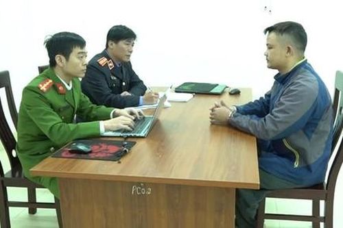Phá đường dây mua bán móng vuốt, xương sư tử và báo gấm