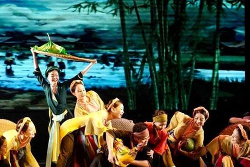 Thơ múa cảm tác từ tranh dân gian Đông Hồ