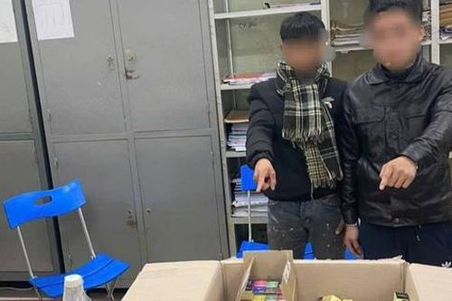 Nhóm đối tượng trộn ma túy vào thuốc lá điện tử để bán cho học sinh