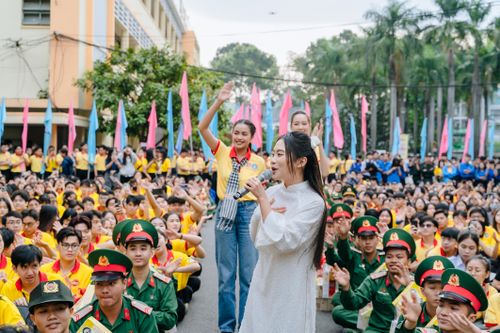 Phương Mỹ Chi giữ vai trò Đại sứ chiến dịch 'Xuân tình nguyện 2025'