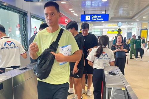 Khoảng 150.000 lượt hành khách sử dụng Metro số 1 ngày đầu tiên