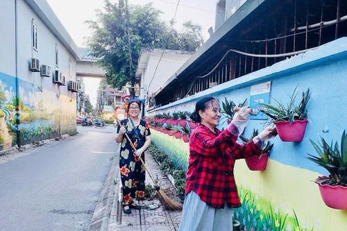 Quận Thanh Xuân: chung tay làm sạch sông, hồ, hưởng ứng phong trào sáng- xanh- sạch- đẹp