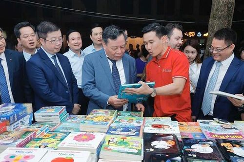 Ngành xuất bản cần có bước chuyển vượt bậc