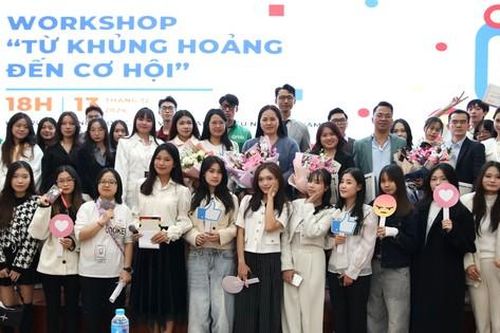 Workshop 'Từ khủng hoảng đến cơ hội' - Nơi sinh viên làm chủ sân chơi truyền thông