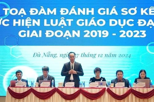 Nóng trong tuần: Sơ kết thực hiện Luật GD Đại học, chương trình GD thường xuyên