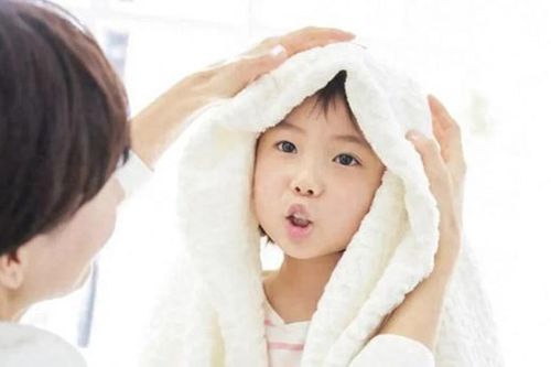 Lý do không nên tắm hàng ngày vào mùa đông