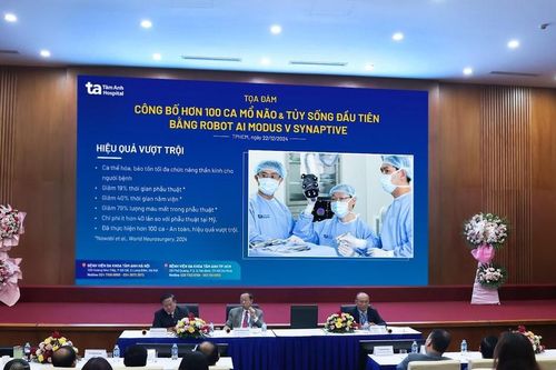Robot AI của BVĐK Tâm Anh TP HCM phẫu thuật thành công 100 ca u não, đột quỵ