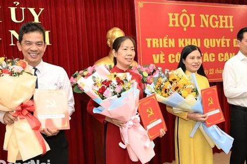 Công bố quyết định của Ban Thường vụ Tỉnh ủy Đồng Nai về công tác cán bộ