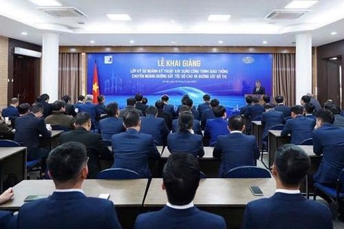Khai giảng lớp đào tạo kỹ sư chuyên ngành đường sắt tốc độ cao, đường sắt đô thị