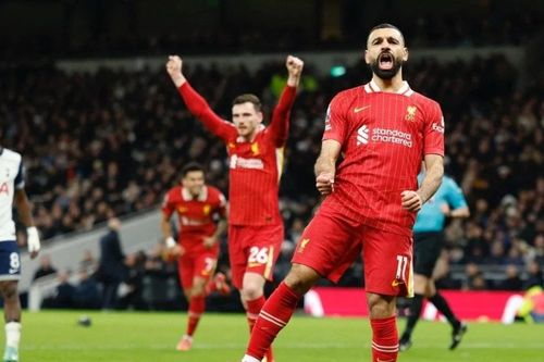 Premier League: Liverpool thắng tưng bừng, M.U thua thảm trên sân nhà