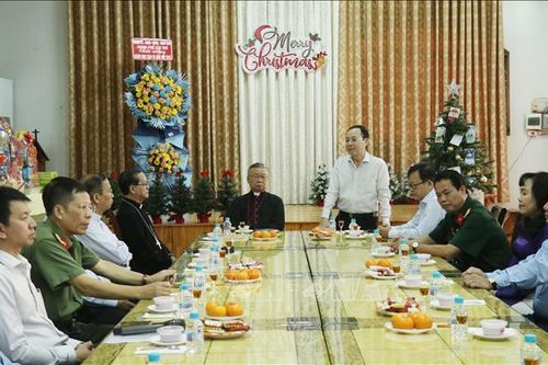 Chúc mừng các cơ sở Công giáo, Tin lành và đồng bào có đạo nhân dịp Giáng sinh