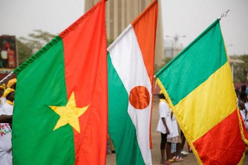 Mali, Niger và Burkina Faso bác đề nghị gia hạn thời gian rút lui của ECOWAS