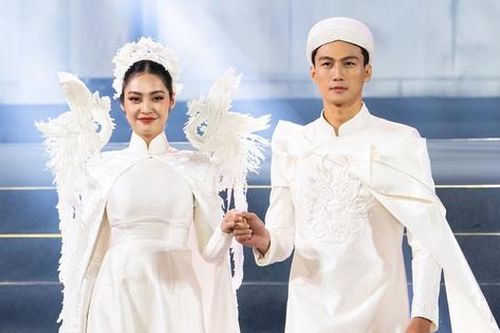 Lễ hội Áo dài Đà Lạt 2024: NTK Nguyễn Trường Duy trình diễn BST 'Long Phượng'